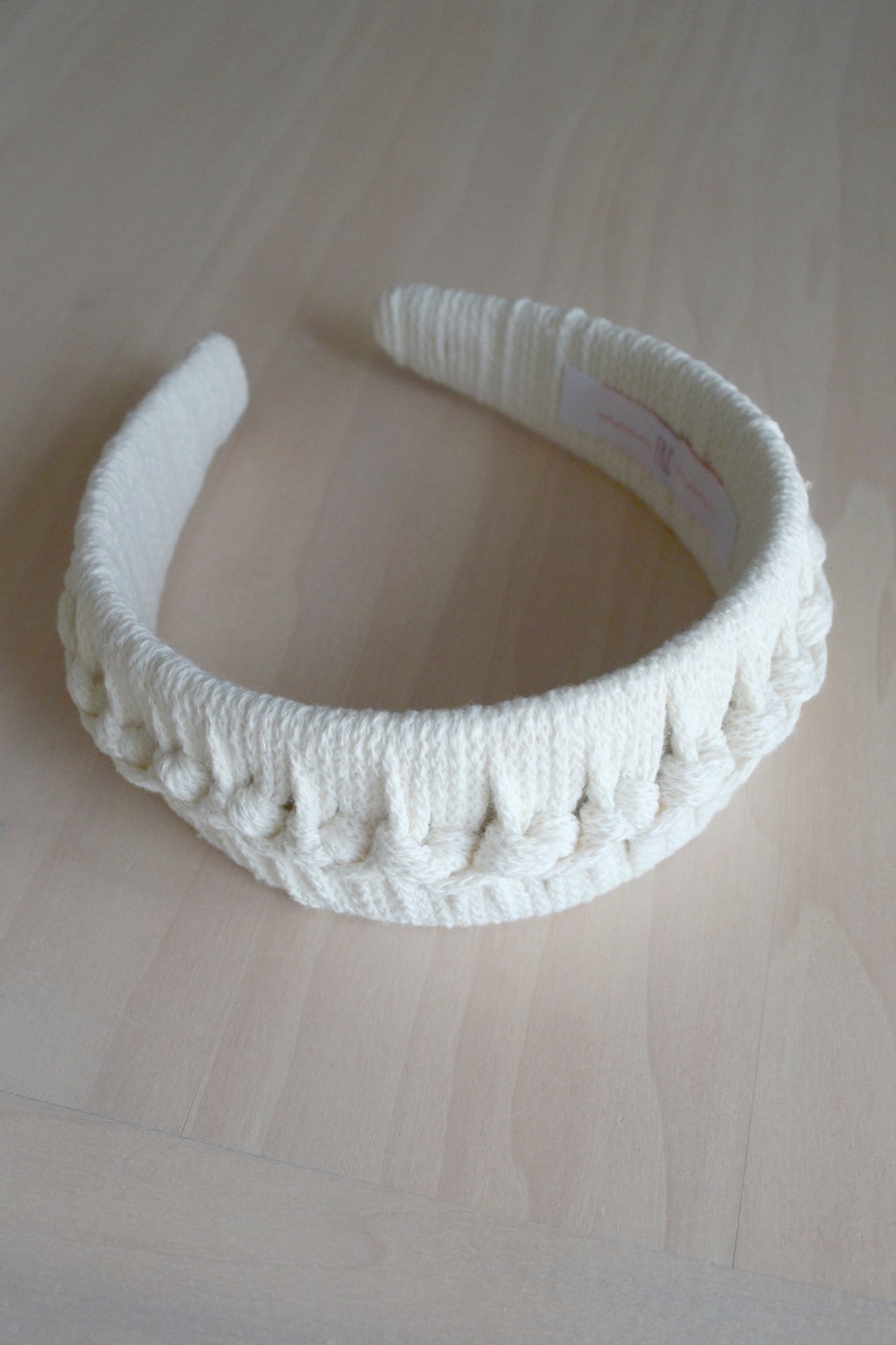 CHT butter white