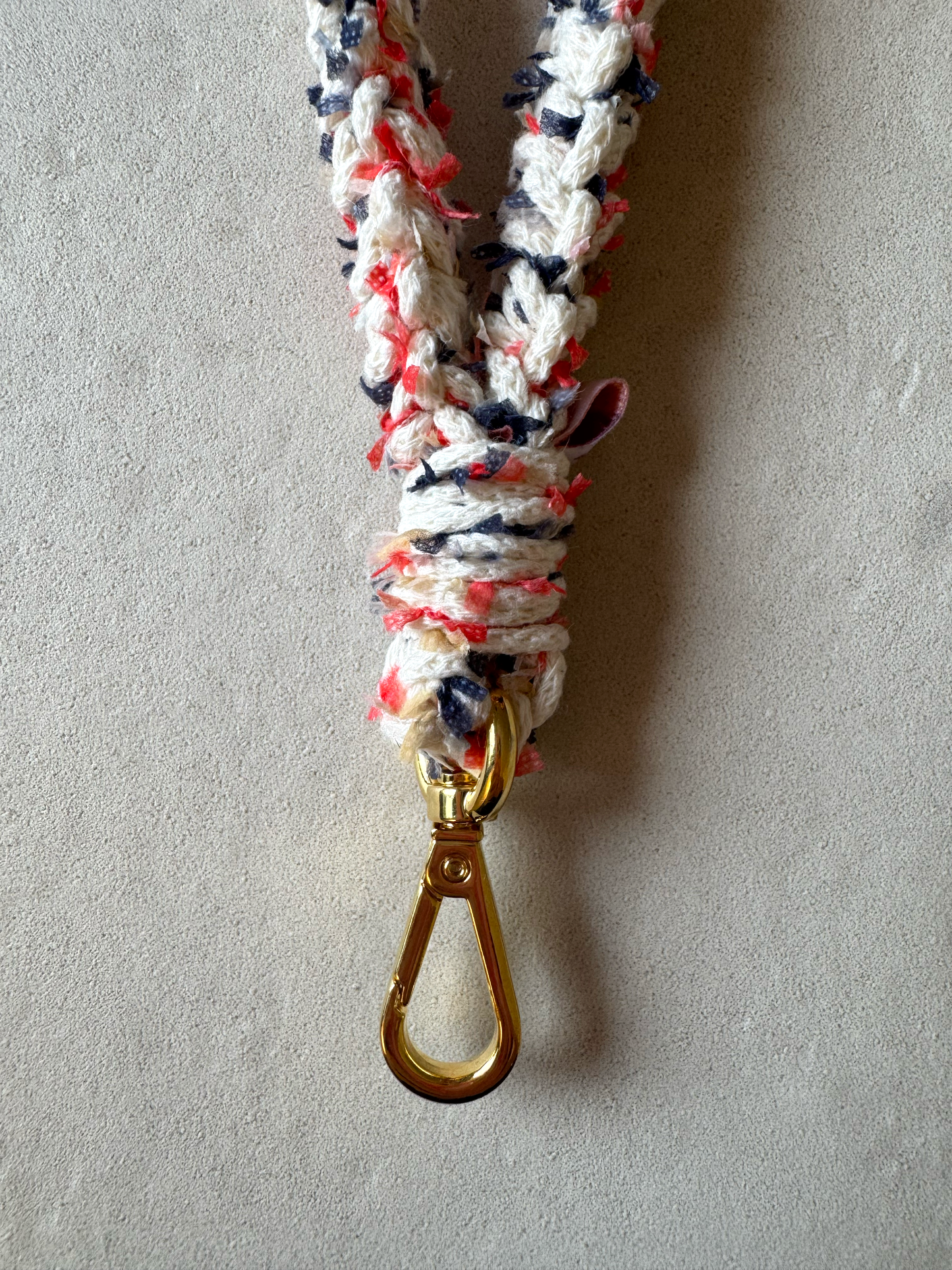 KCH butter white + fly mix